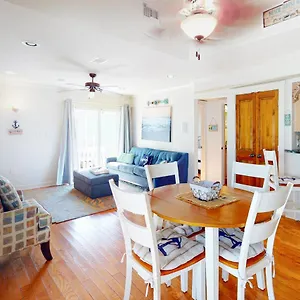 https://sea-cabin-6a.hotels-destin.com