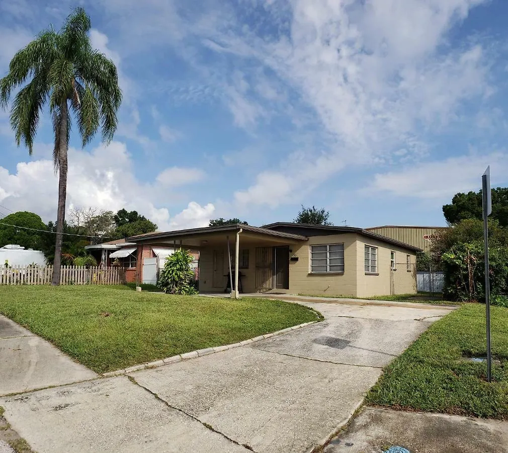 Great Location Near Downtown & Airport Villa Tampa Holiday home