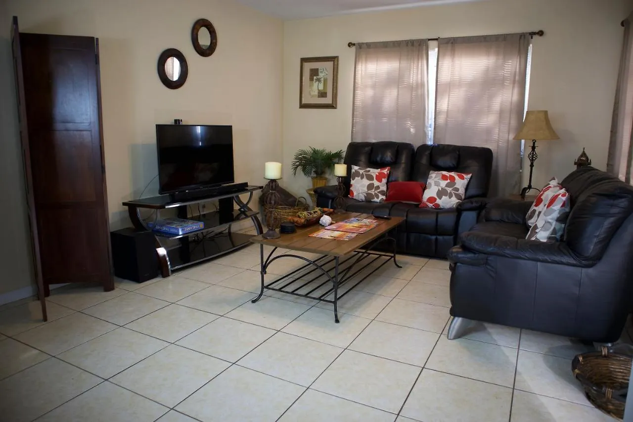 Holiday home Great Location Near Downtown & Airport Villa Tampa